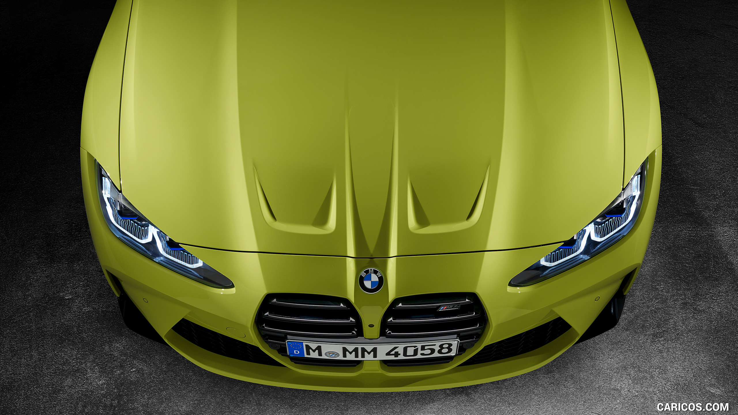 BMW M4 Competition – Detailaufnahme Motorhaube mit Power-Dome