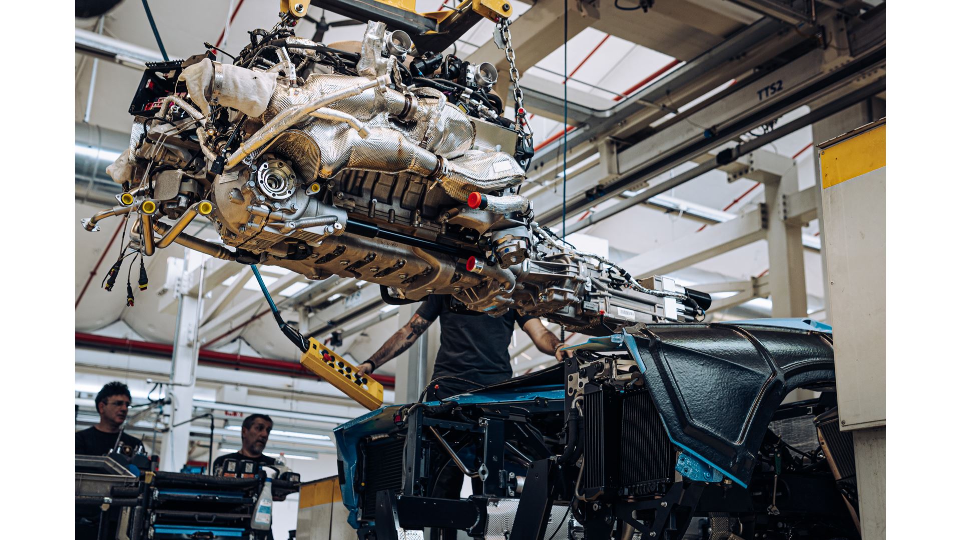 Der letzte Lamborghini Aventador LP 780-4 Ultimae Roadster – End of an Era in hellblauer Ad-Personam-Lackierung