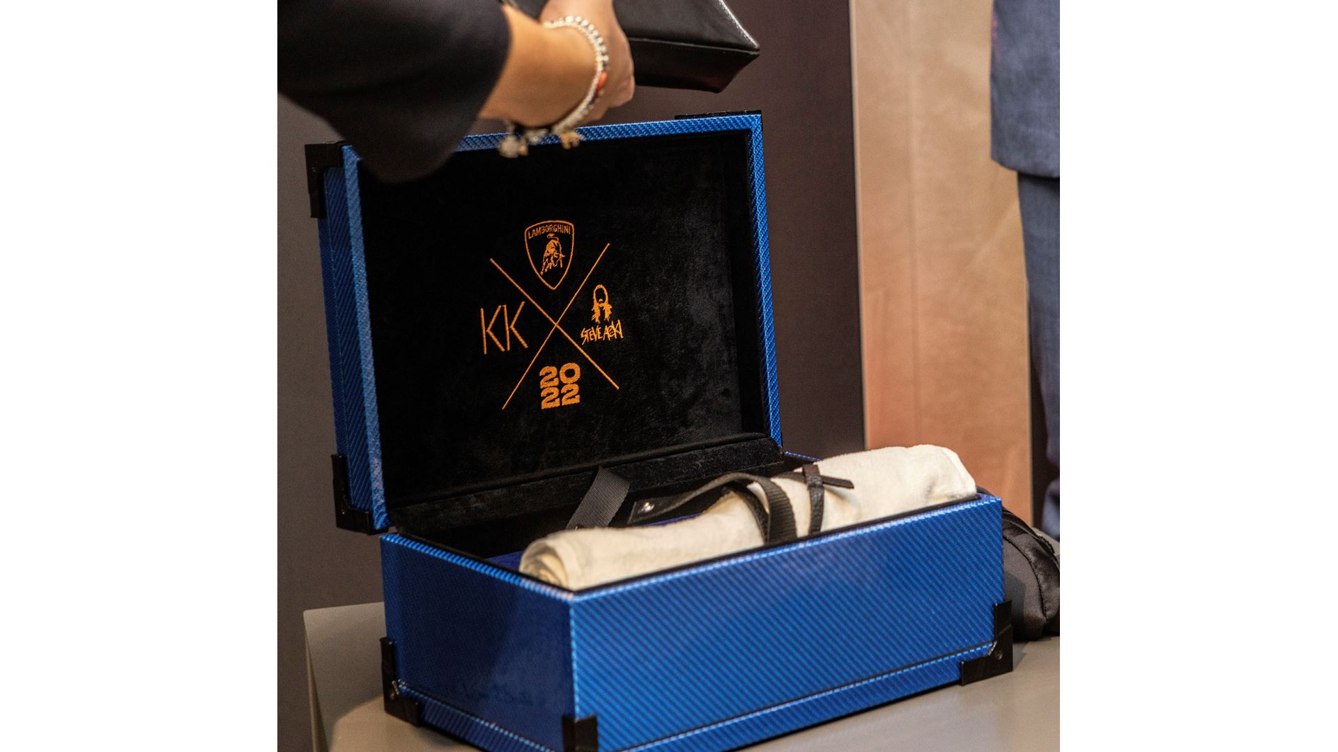 Lamborghini Aventador Ultimae – Übergabe des letzten Aventador Ultimae Coupé in Sant'Agata Bolognese