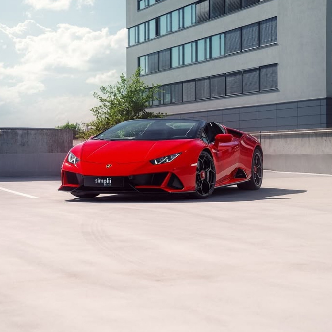 2020 Lamborghini Huracán EVO Spyder mit 639PS, Automatik, 3.1s (0-100) - Mieten in Gaimersheim