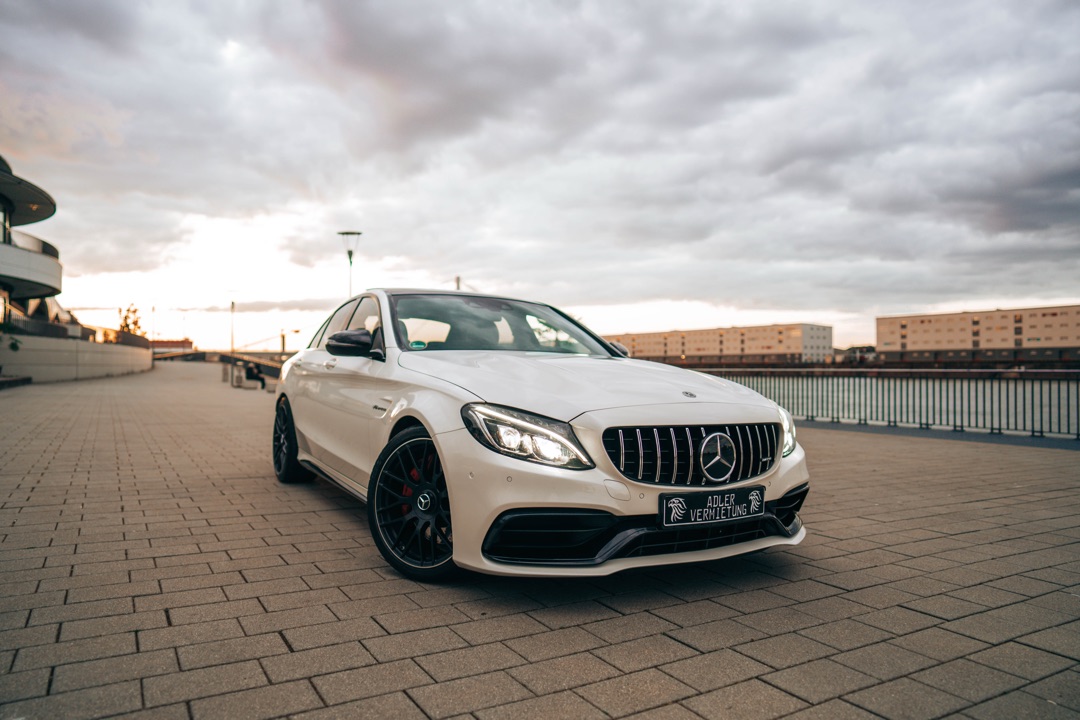 Mercedes Mercedes C63 AMG mieten in Obrigheim