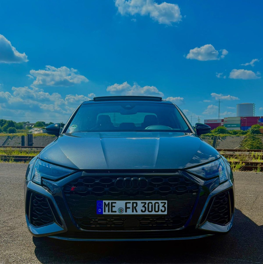 Audi Audi RS3 Limousine mieten in Langenfeld