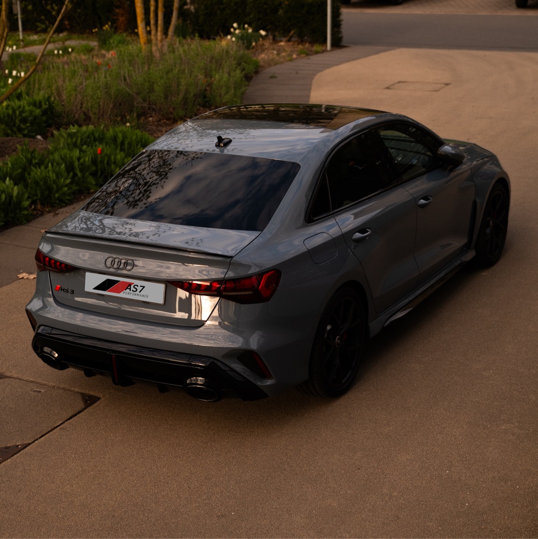 Audi Audi RS3 Facelift Limousine mieten in Dieburg