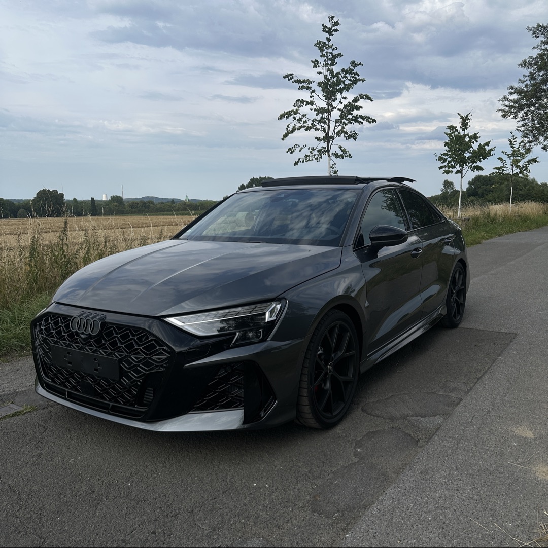 Audi Audi RS3 Limousine mieten in Castrop-Rauxel