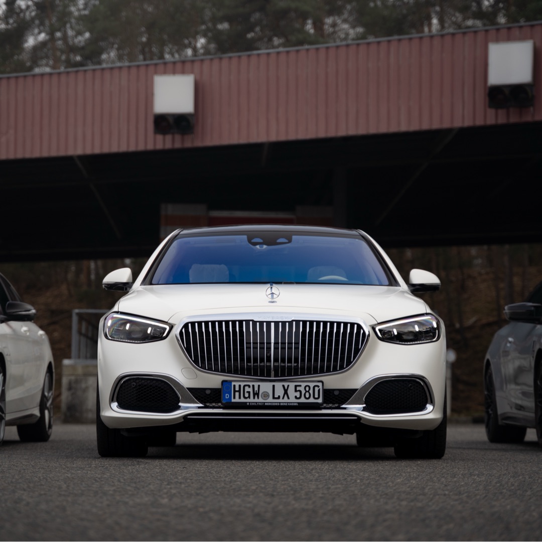 Mercedes Mercedes MAYBACH S580 4Matic 4d Burmester Massage Kühlschrank mieten in Berlin Charlottenburg