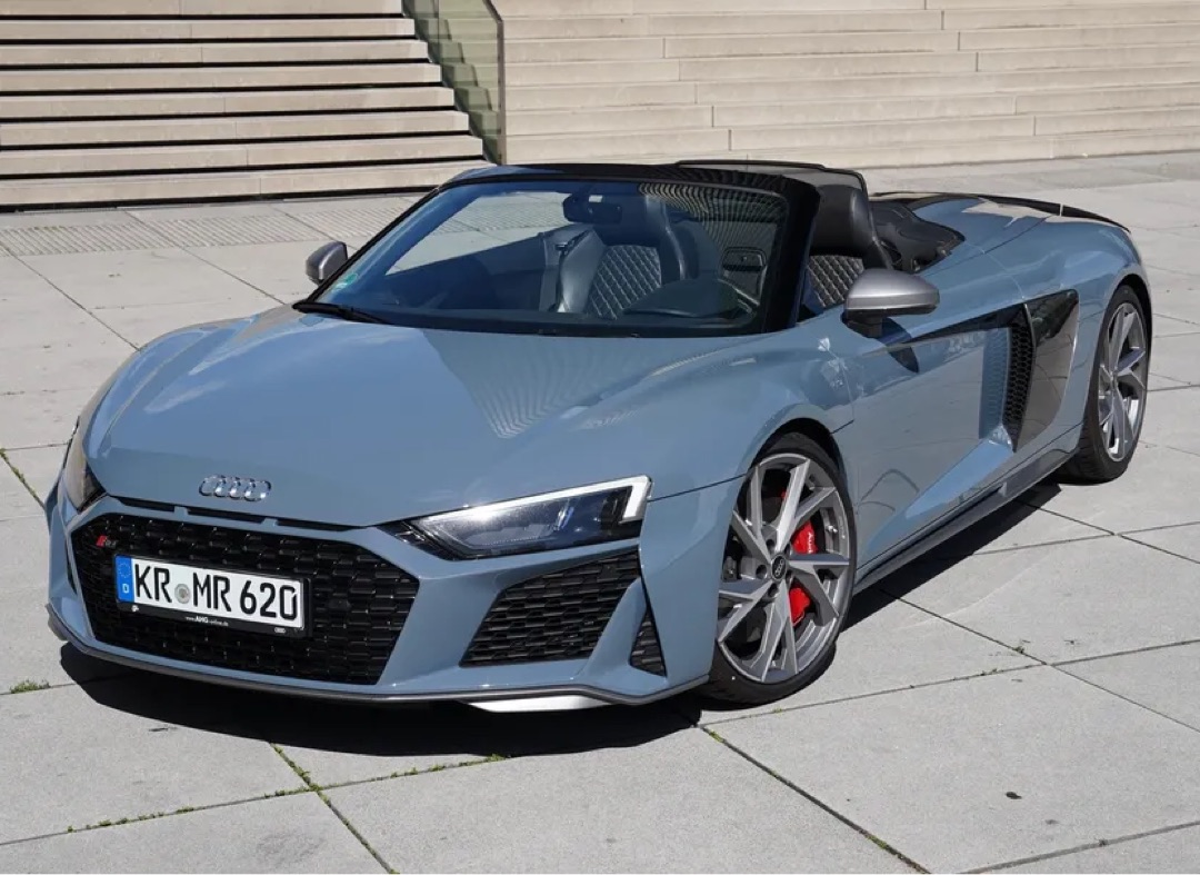 Audi Audi R8 Spyder mieten in Dinslaken