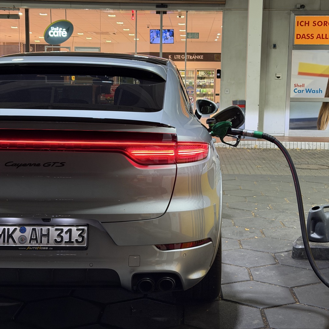 Porsche PORSCHE CAYENNE GTS COUPE V8 BITurbo mieten in Menden