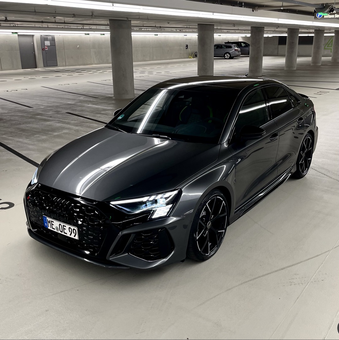 Audi Audi Rs3 mieten in Langenfeld