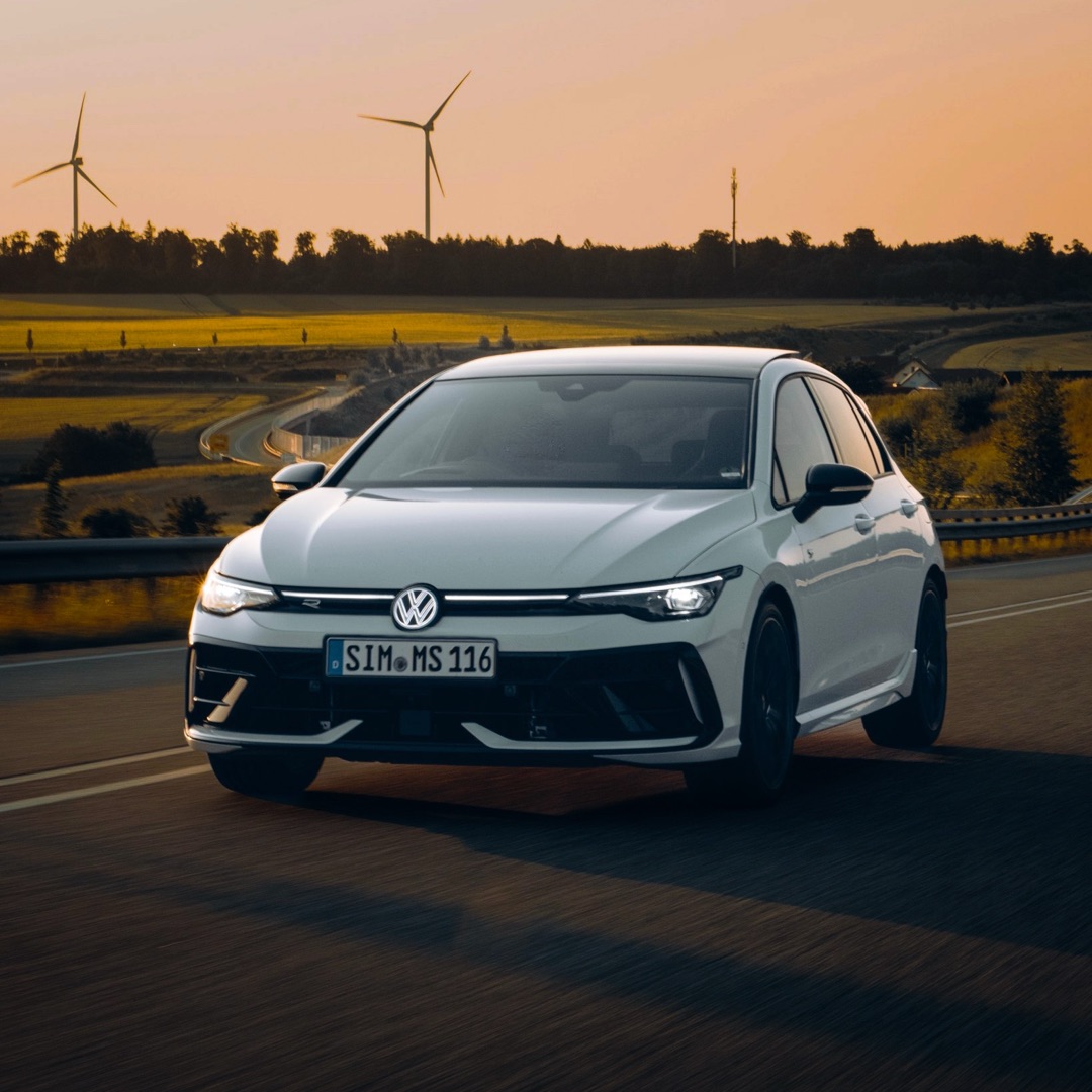 VW Golf 8R Perfomance mieten in Bollendorf