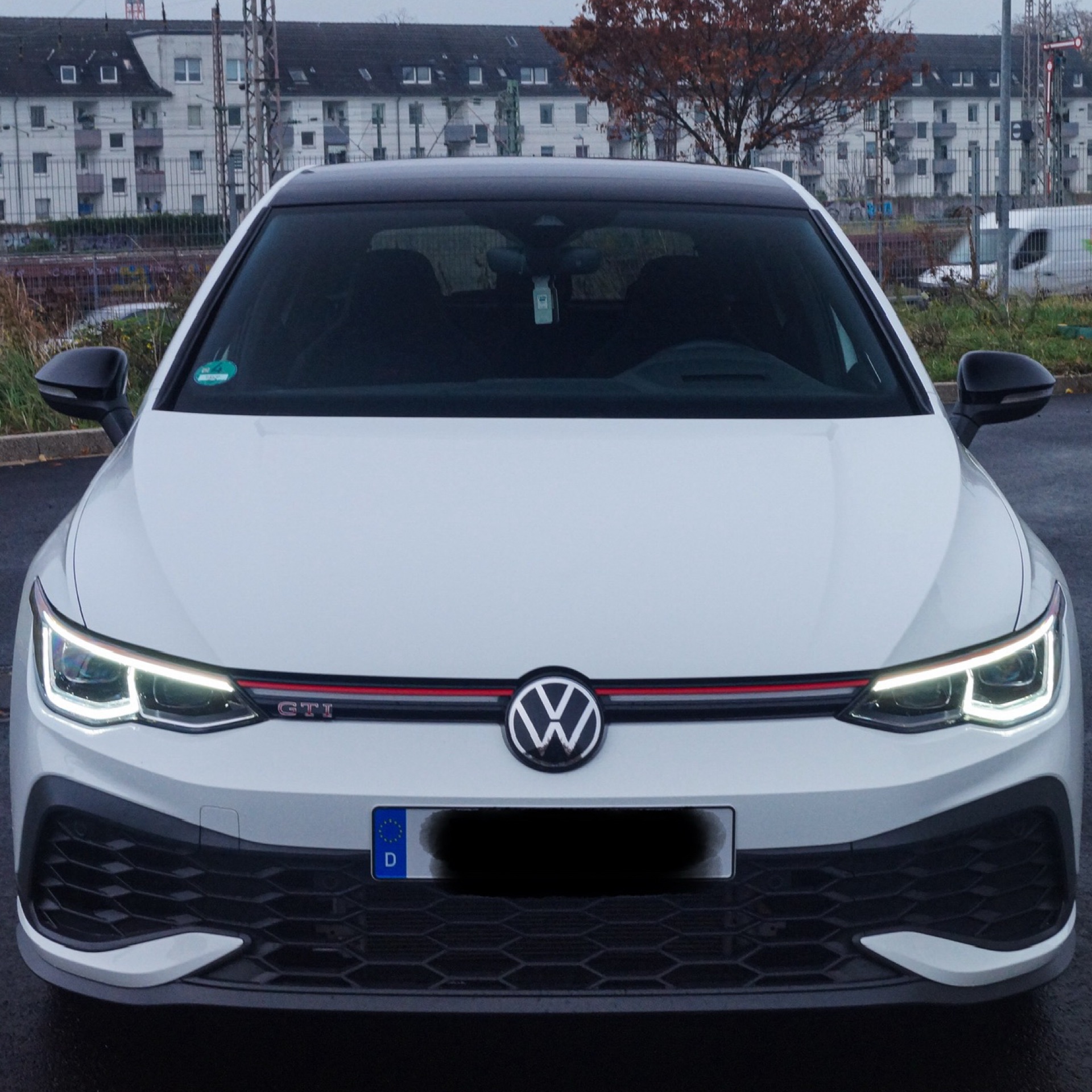VW Golf 8 GTI Clubsport Edition 45 mieten in Bedburg