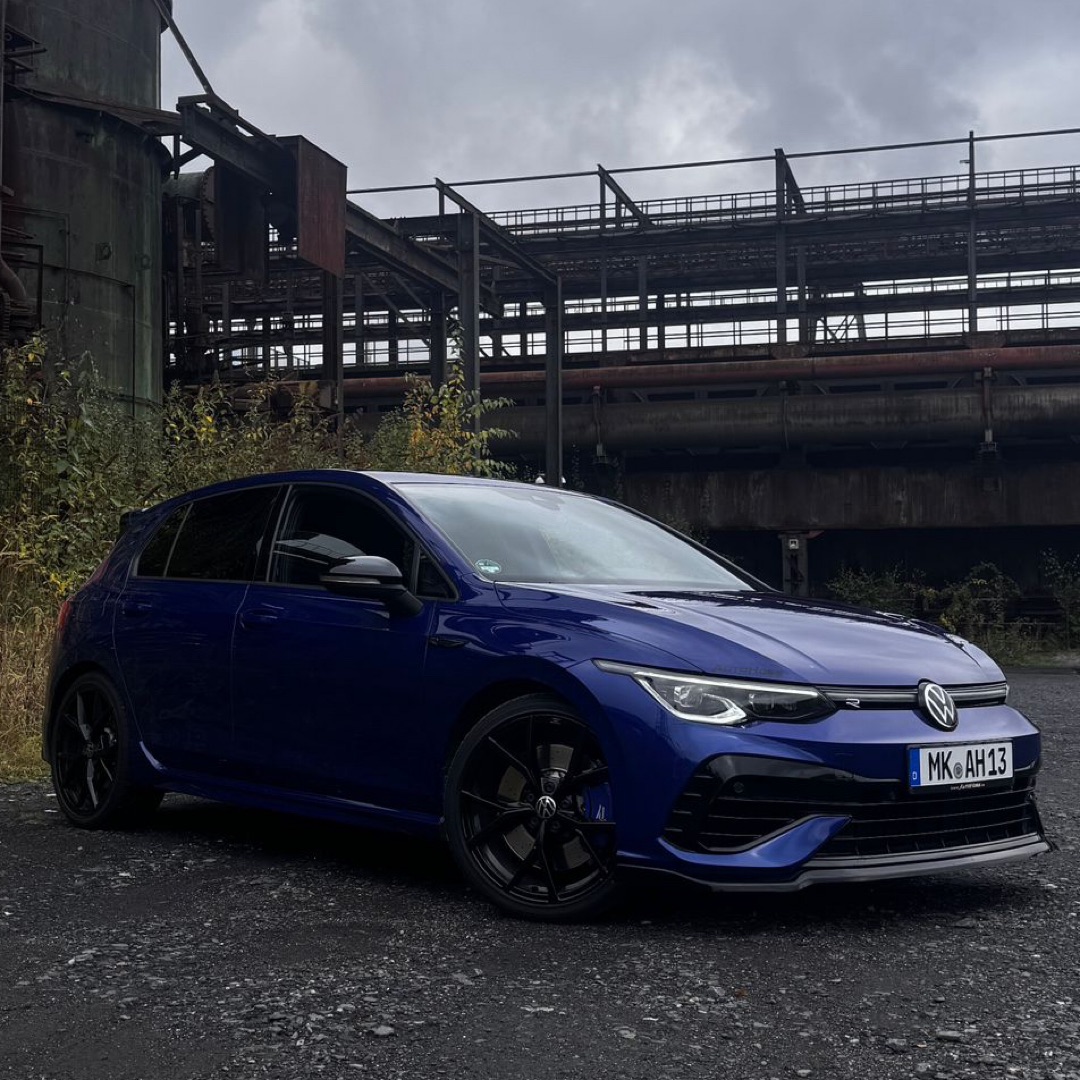 VW VW GOLF 8 R Performance AKRAPOVIC💥 mieten in Menden