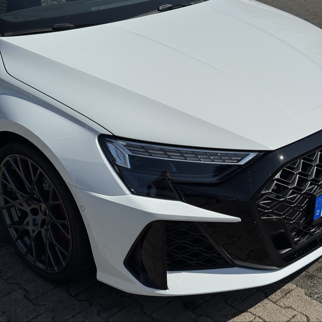 Audi Audi RS3 Limousine 2025 RS Performance Designpaket Rot Vollaustattung mieten in Sprockhövel