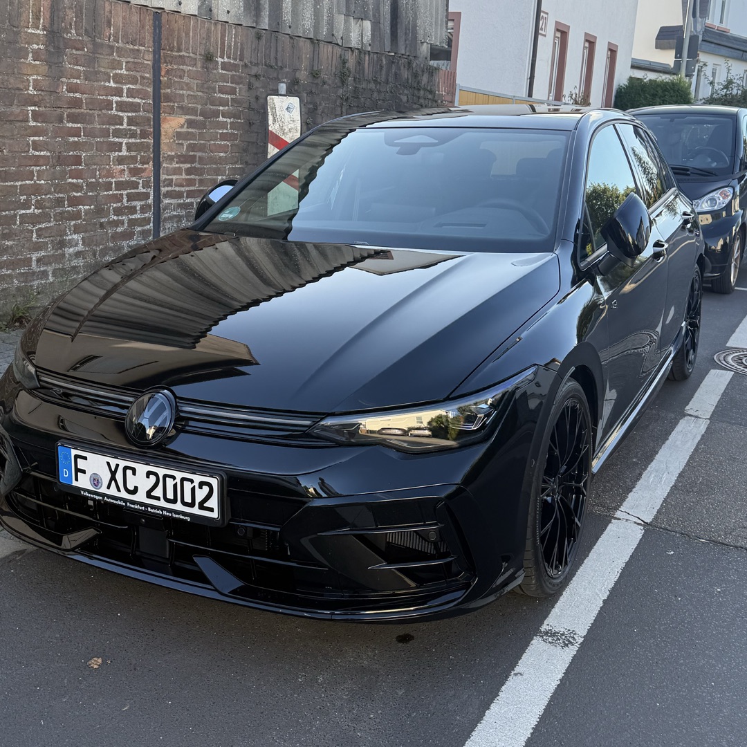 VW Golf 8R Black Edition (2025) Vollausstattung mieten in Karben