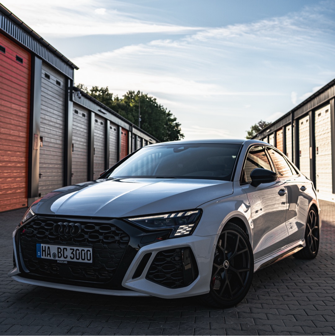 Audi AUDI RS3 LIMOUSINE mieten in Castrop-Rauxel