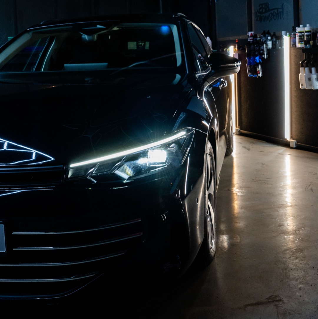 VW Passat Kombi Diesel mieten in Untereisesheim