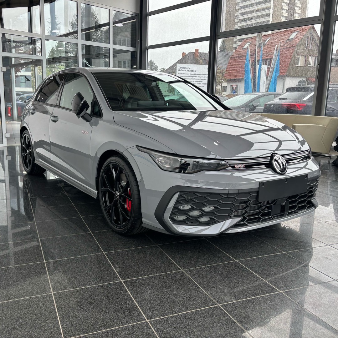VW Golf 8 GTI Facelift mieten in Karben