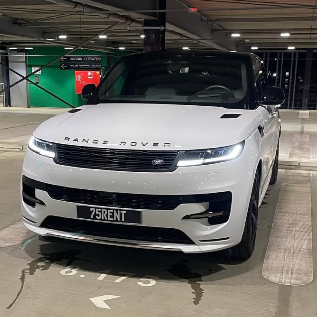 2023 Range Rover Sport P550 mit 550PS, Automatik, 4.9s (0-100) - Mieten in Offenbach am Main