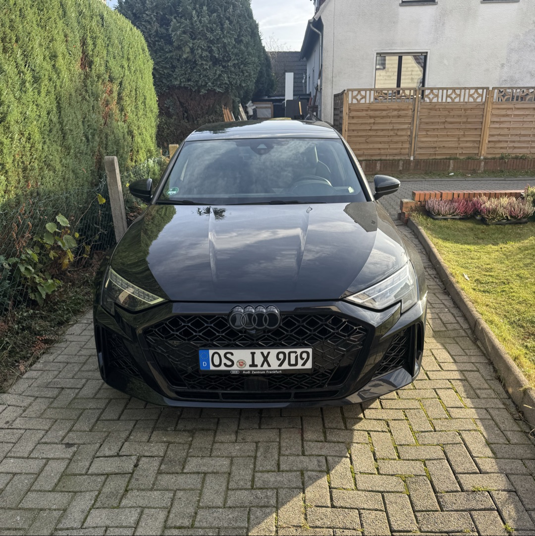 Audi Audi RS3 Schwarz 2025 mieten in Rahden