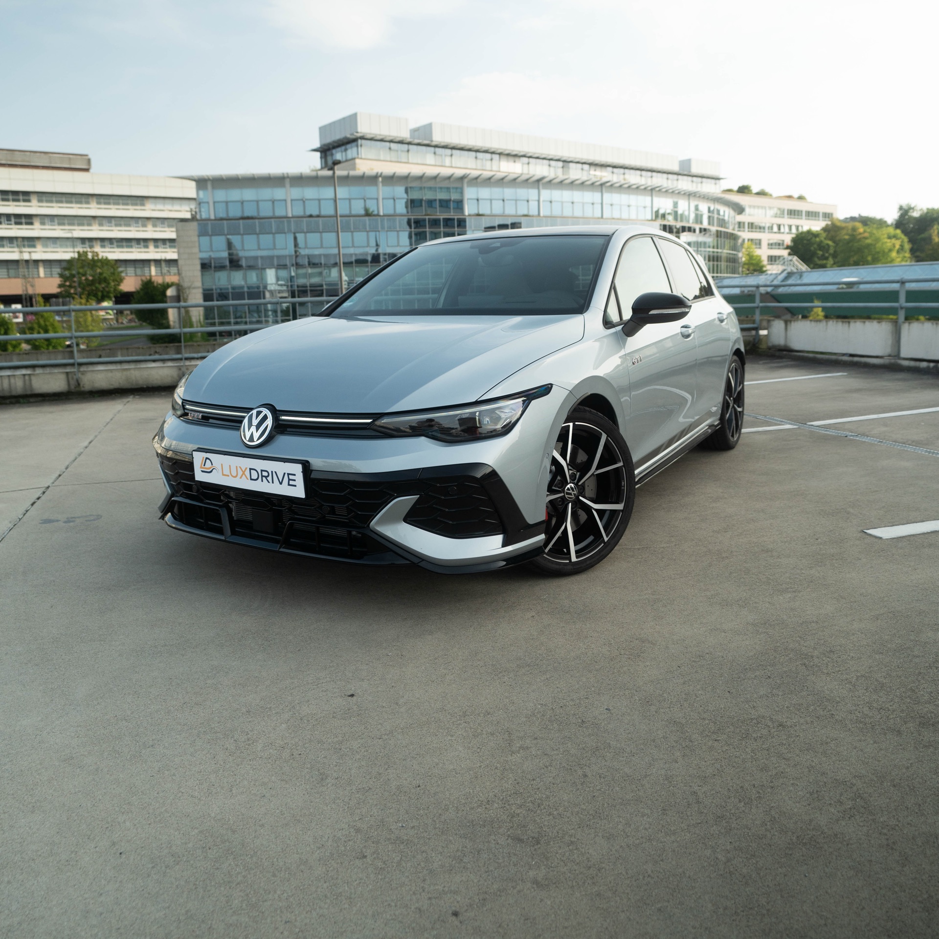 VW VW Golf GTI Clubsport Facelift (2025) – 300 PS mieten in Hückeswagen