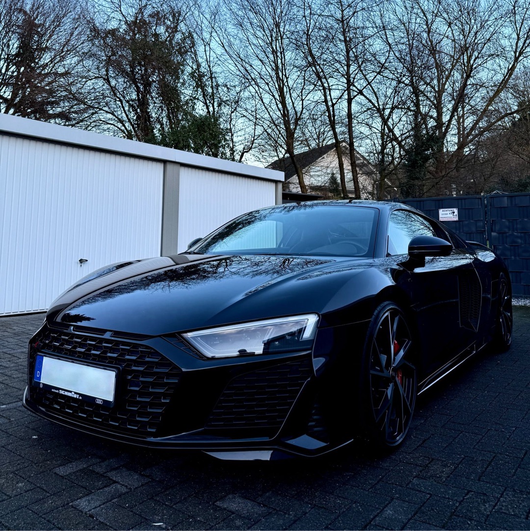 Audi Audi R8 Facelift mit Quattro mieten in Sprockhövel