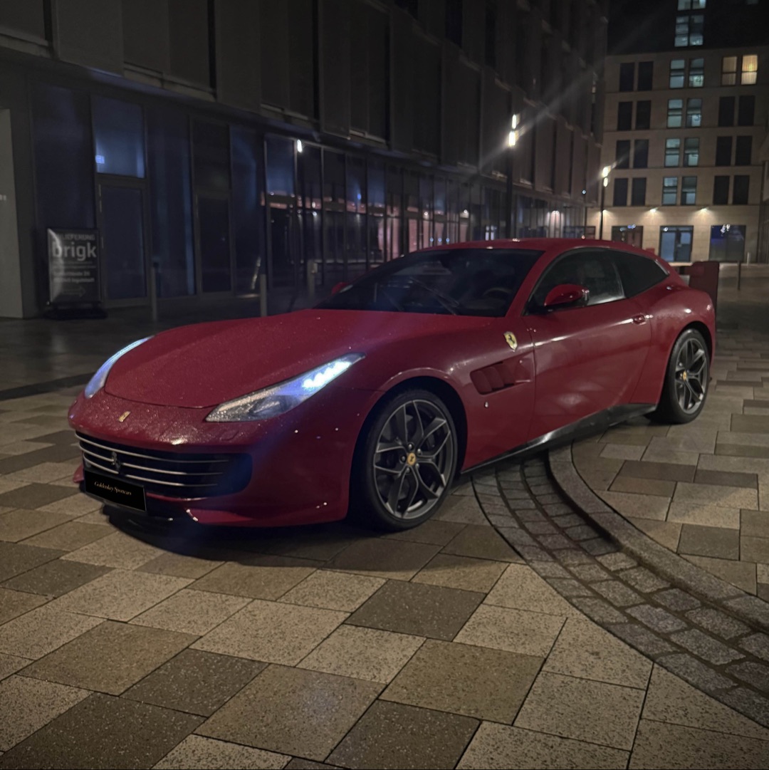 Ferrari Ferrari GTC4 Lusso T mieten in Markt Berolzheim