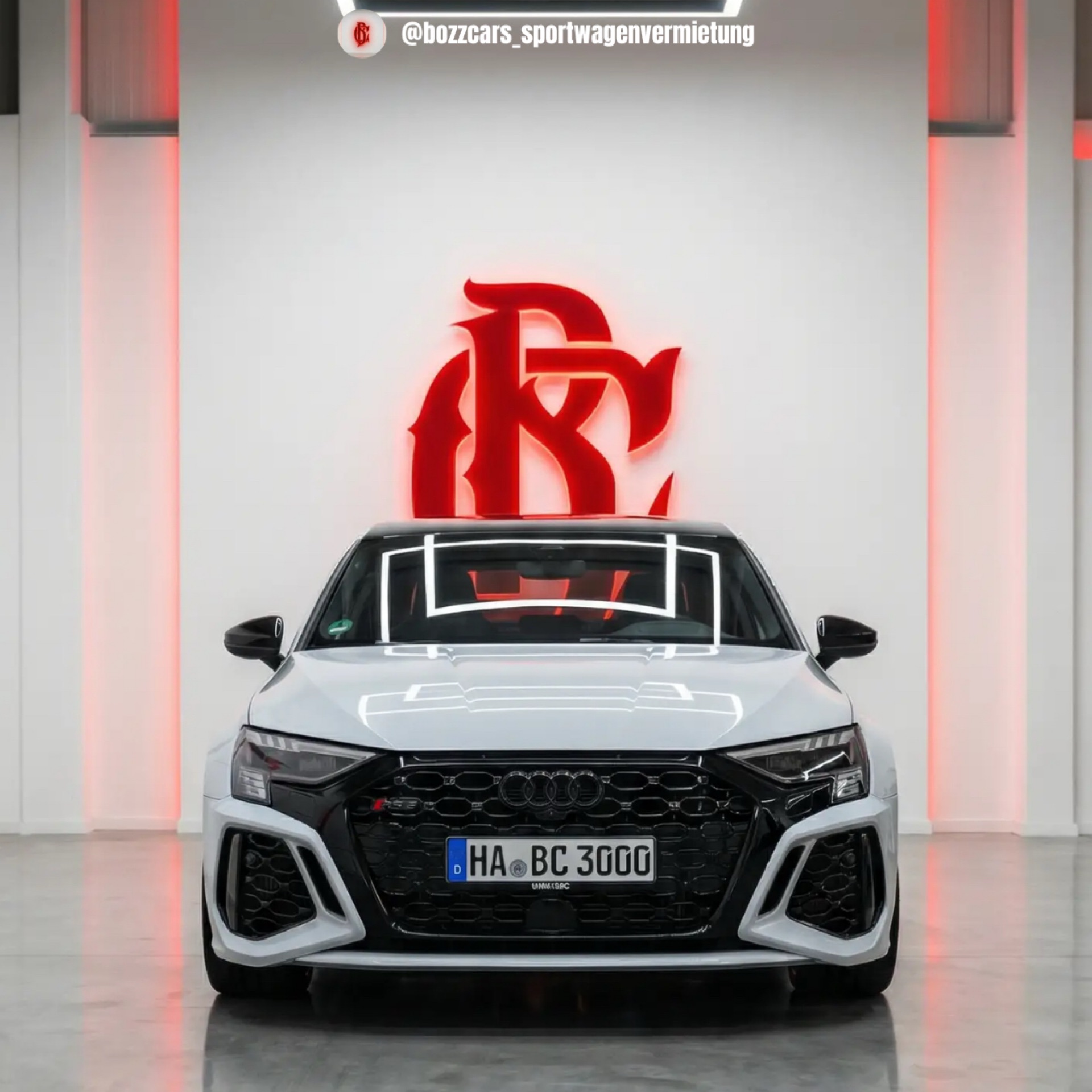 Audi AUDI RS3 LIMOUSINE mieten in Hamm