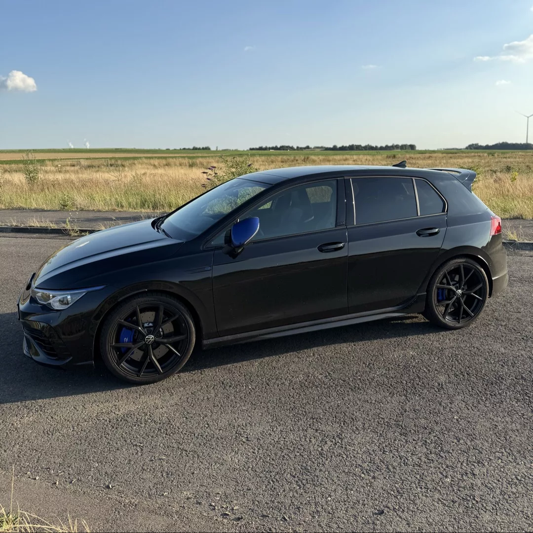GOLF 8 R PERFORMANCE 20Y EDITION