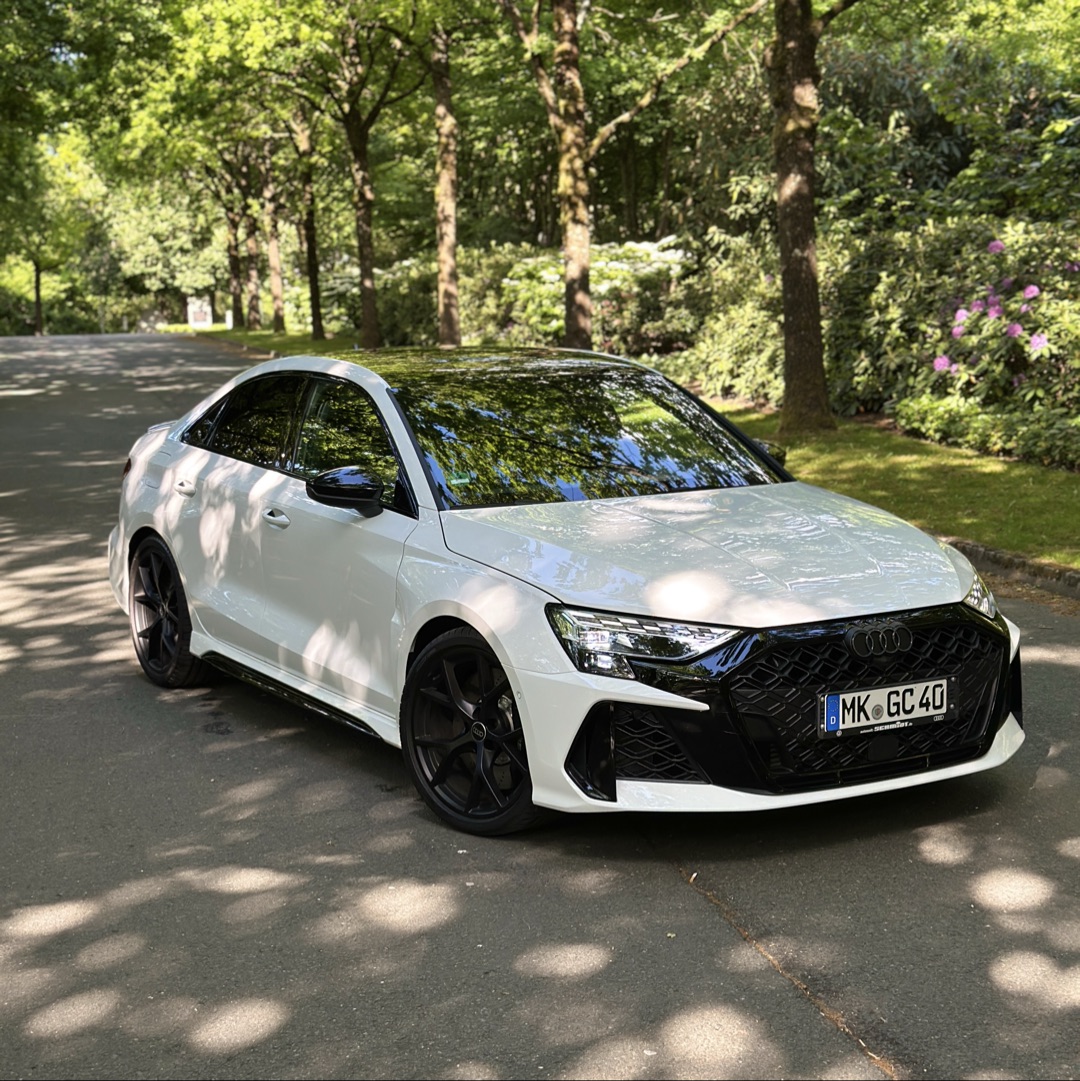 Audi Audi RS3 Facelift mieten in Menden