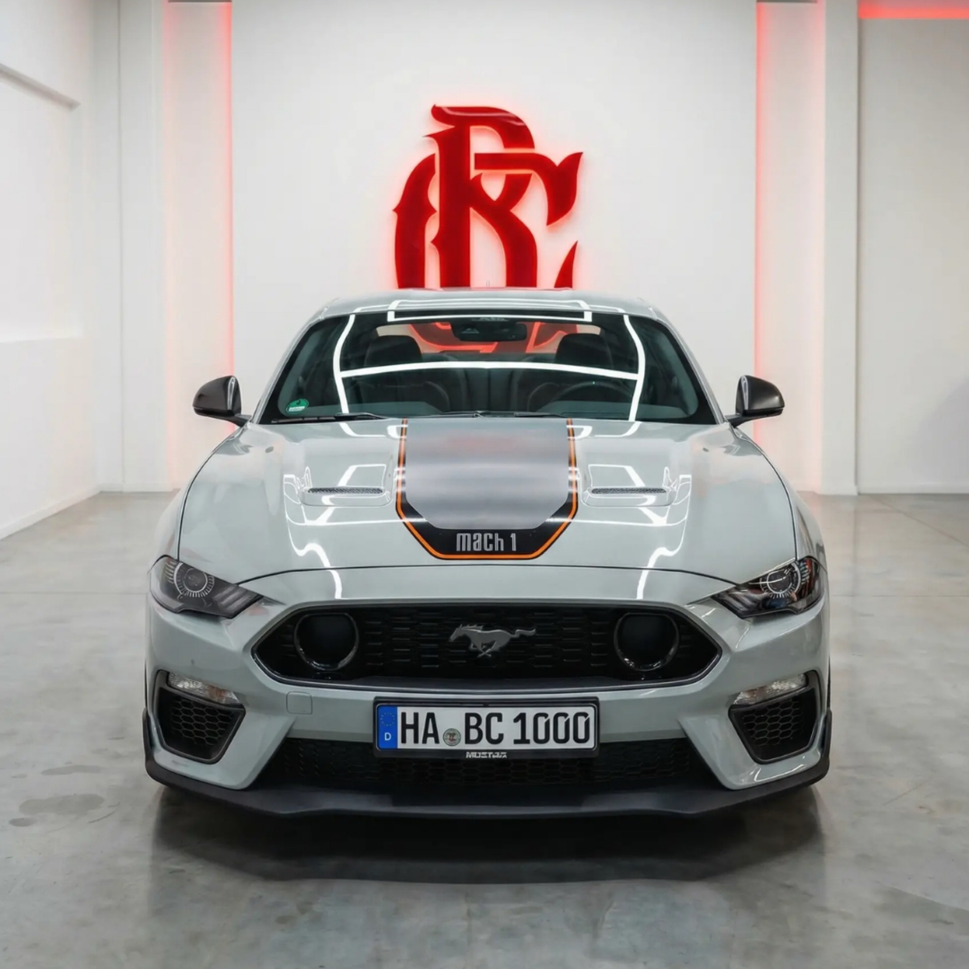 Ford Ford Mustang Mach 1 mieten in Hamm