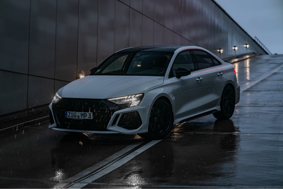 Audi AUDI RS3 LIMOUSINE mieten in Poppenhausen