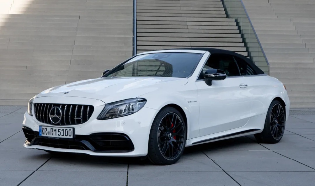 Mercedes Mercedes AMG C63s Cabrio mieten in Oberhausen