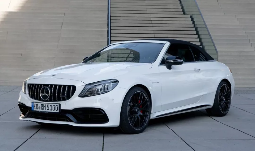 2021 Mercedes AMG C63s Cabrio mit 510PS, Automatik, 4.1s (0-100) - Mieten in Krefeld