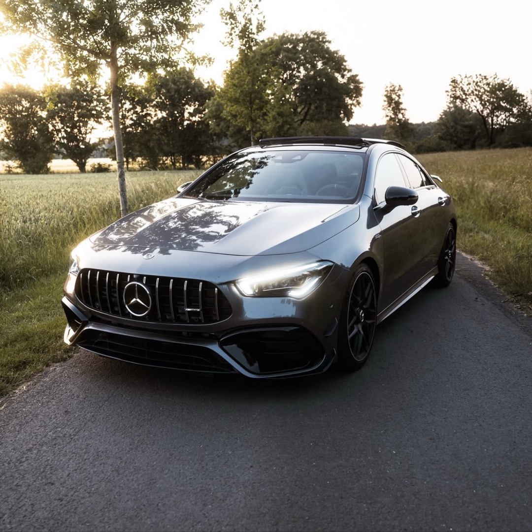 Mercedes-Benz CLA45S AMG (421PS)