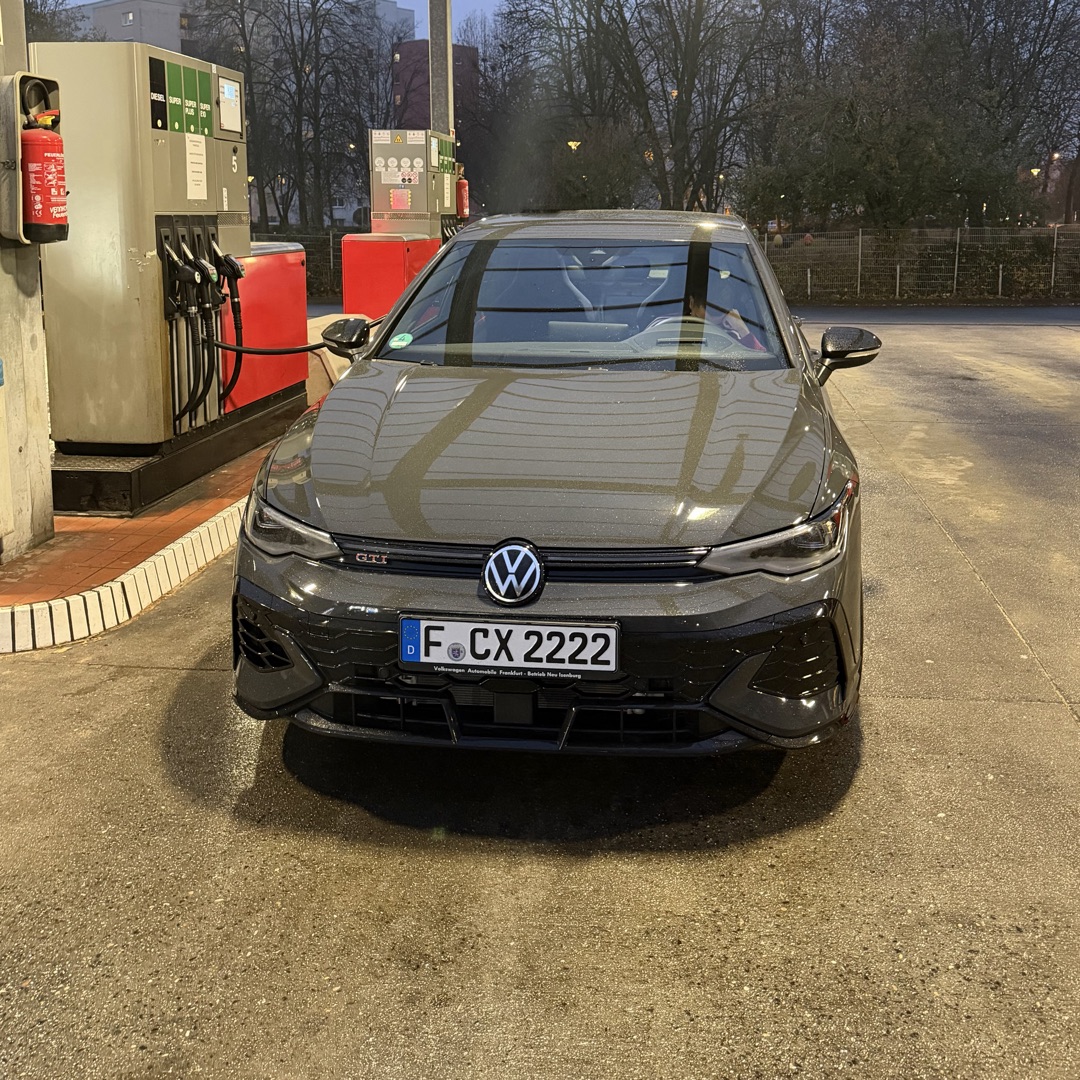 VW Golf GTI Clubsport (Akrapovic) mieten in Karben