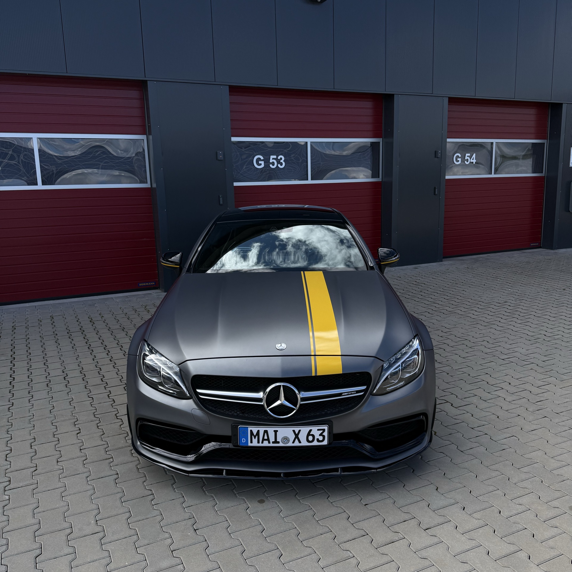 Mercedes Mercedes C63s Coupe Edition 1 KM FREI mieten in Herrngiersdorf