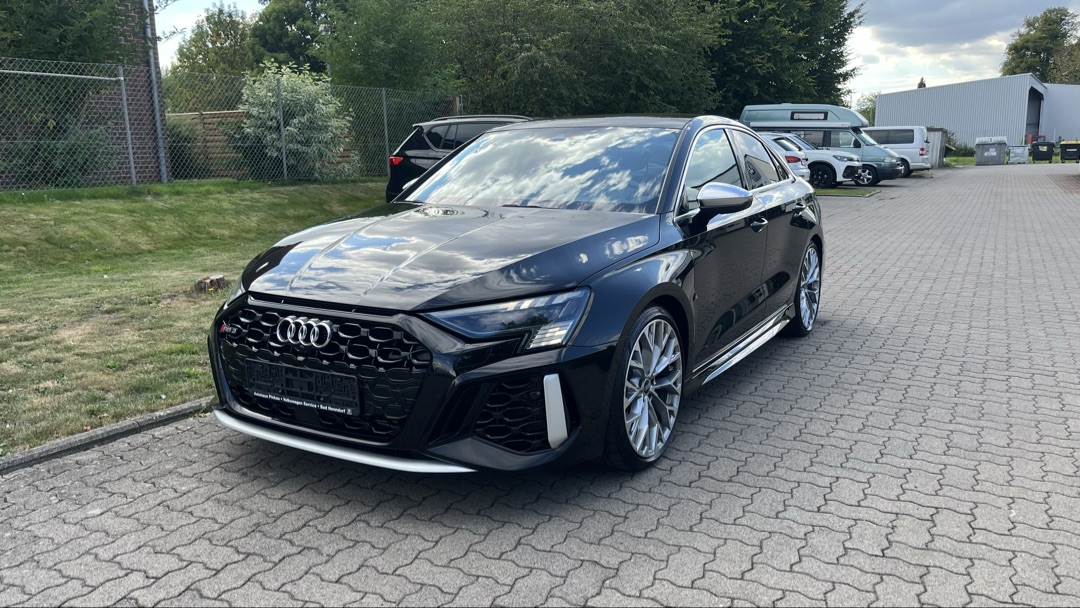 Audi Audi RS3 Limousine mieten in Hünfelden