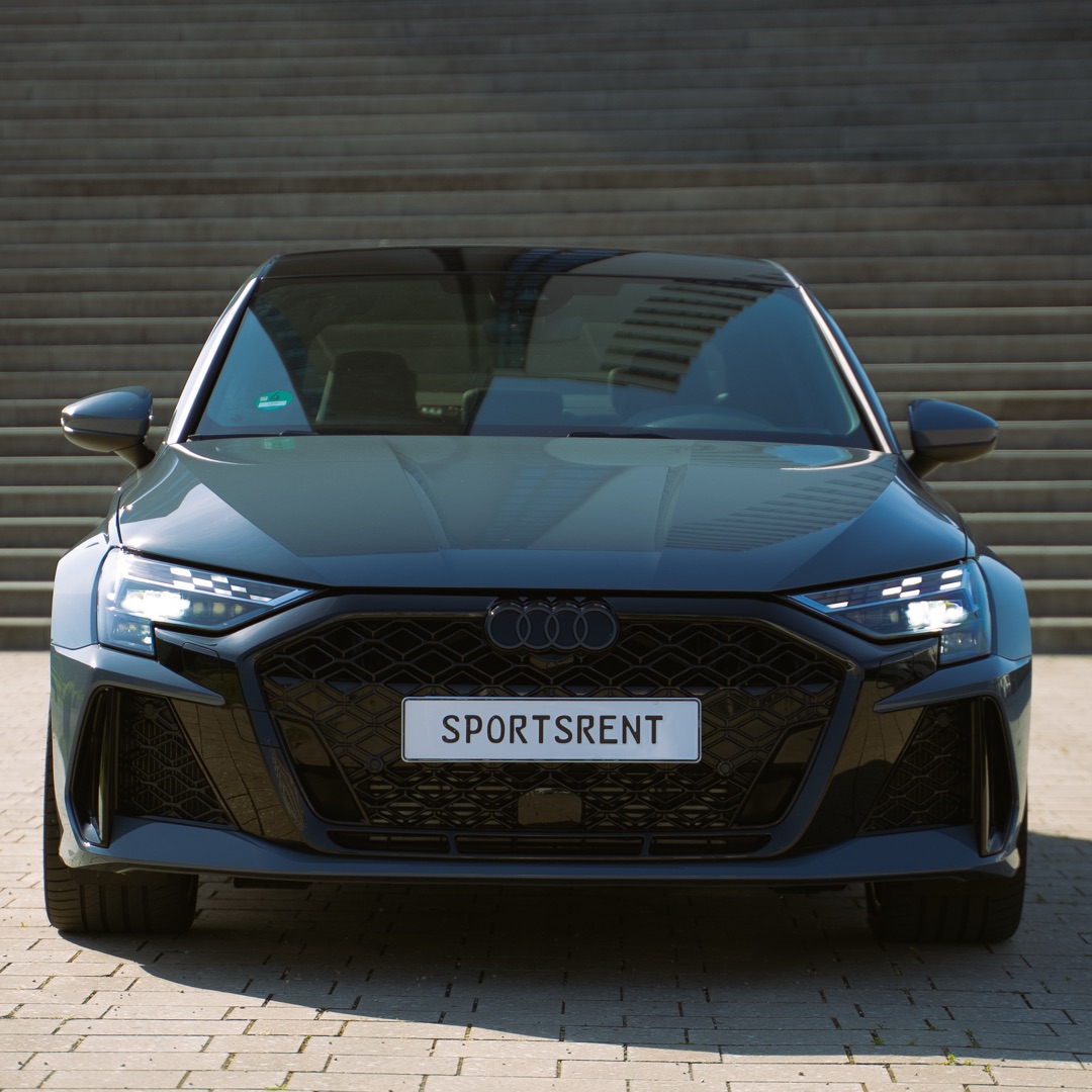 Audi Audi RS3 Limousine mieten in Engelskirchen