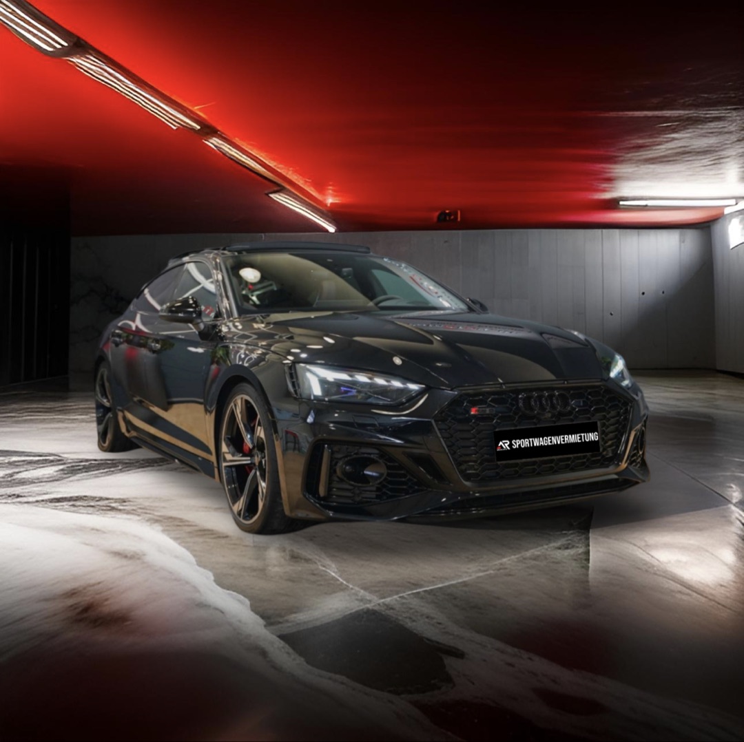 2023 Audi RS5 mit 450PS, Automatik, 3.9s (0-100) - Mieten in Berlin